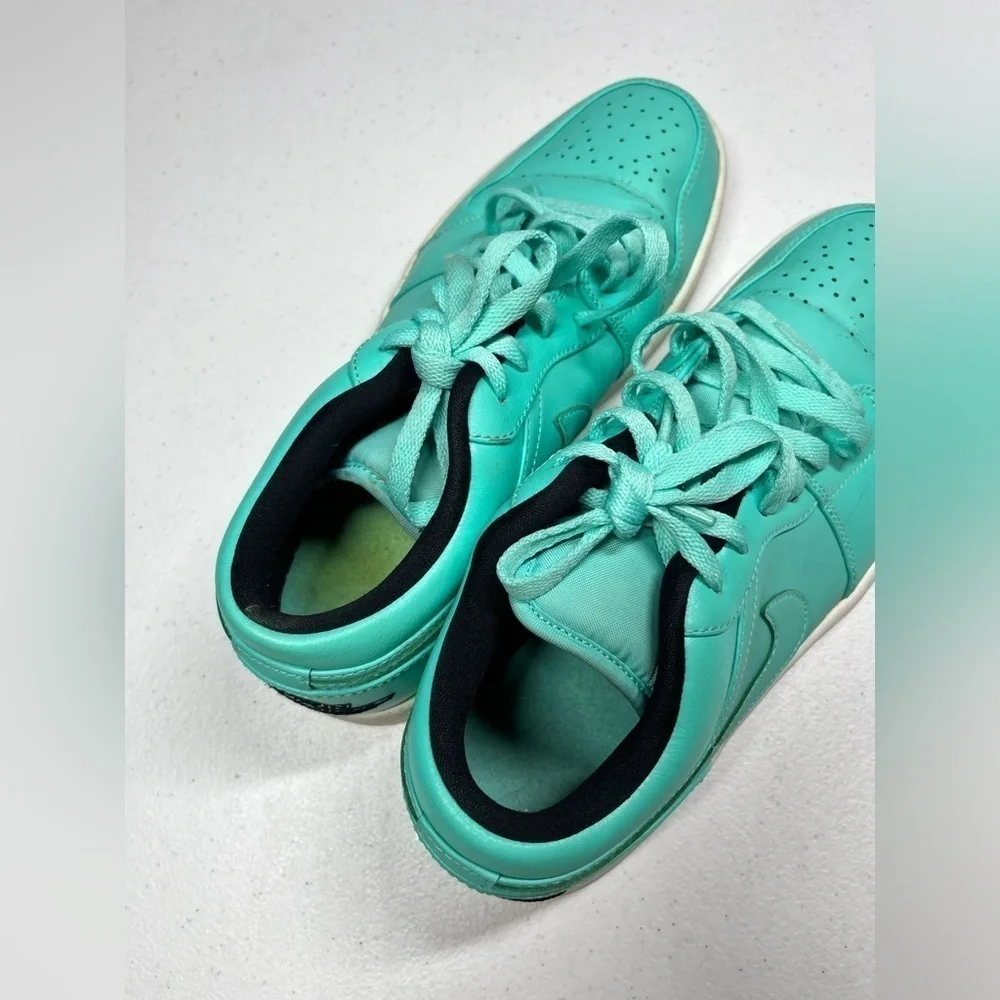Nike pre owned